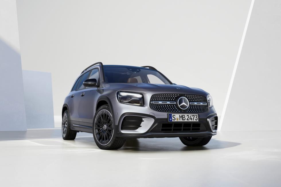 Ανανεωμένη Mercedes GLB: Bενζίνη με υβριδικό boost αλλά και diesel